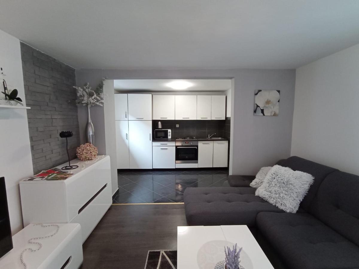 Petra Apartment Ðakovo Bagian luar foto