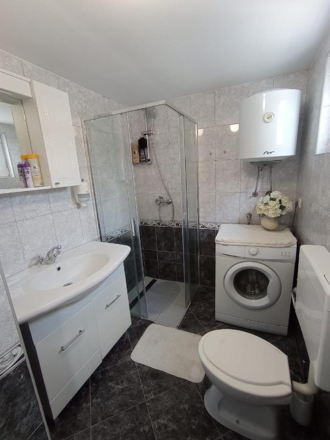 Petra Apartment Ðakovo Bagian luar foto
